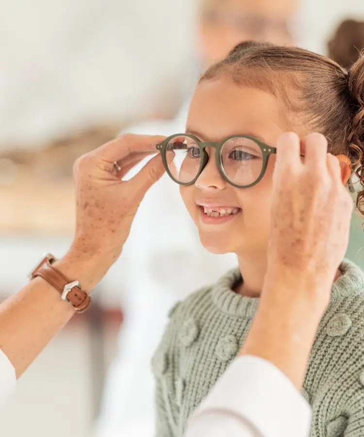 Luxury eyes | lunette-adapte-jeune-age